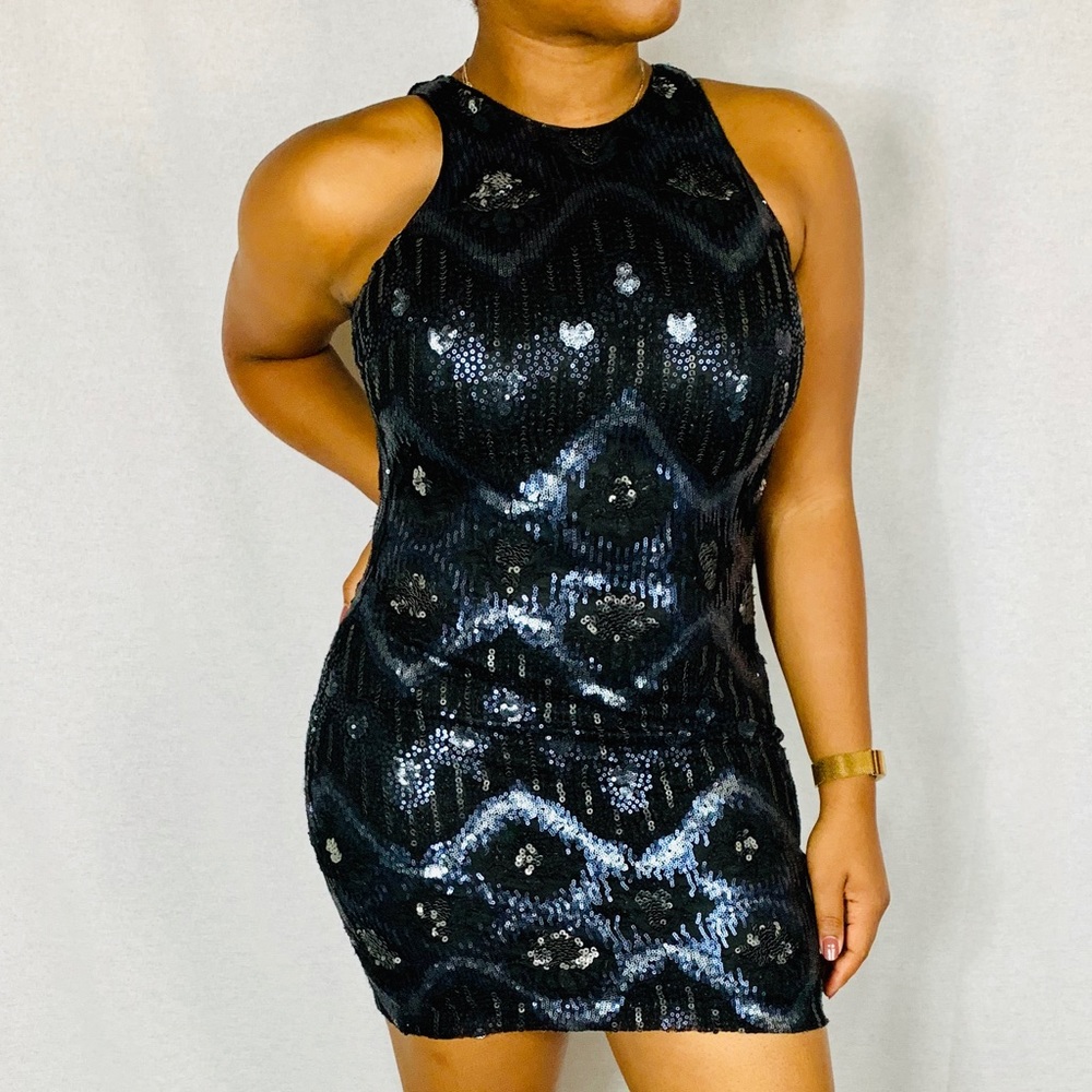 Cache Patterned Sequin Bodycon Halter Mini Dress - image 1